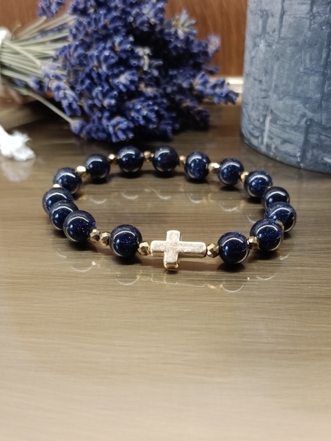 Bransoletka-różaniec Night of Faith. Noc Kairu, złoty hematyt i krzyżyk