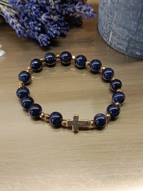 Bransoletka-różaniec Night of Faith. Noc Kairu, złoty hematyt i krzyżyk