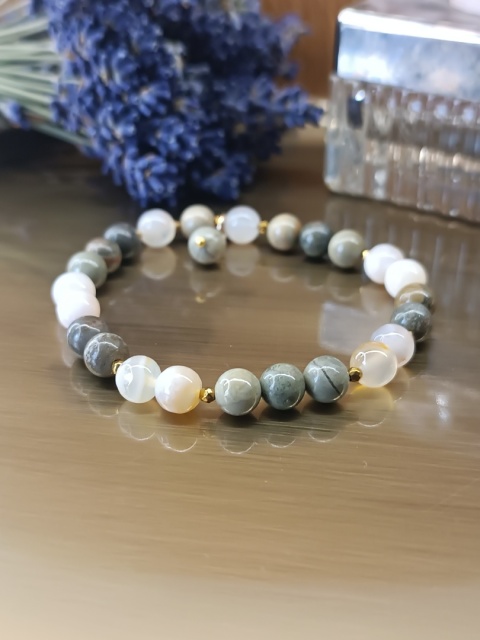 Cherry Blossom Harmony. Bransoletka z cherry agatem, jaspisem i złotym hematytem