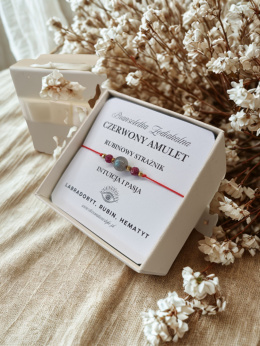 Czerwony Amulet – rubinowy strażnik oraz intuicja i pasja