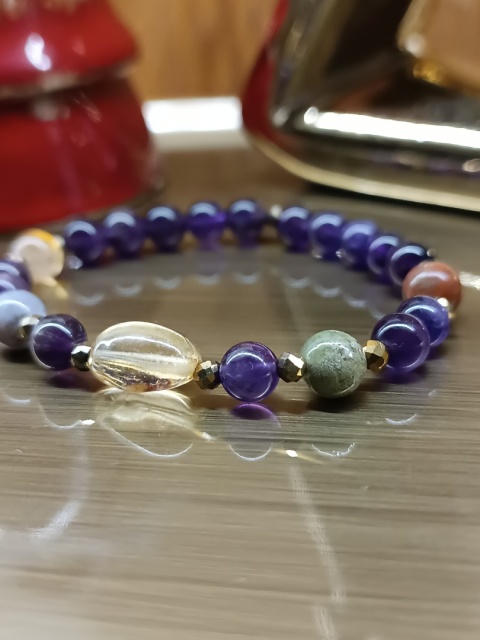 Golden Balance. Cytryn, ametyst, agat indyjski, hematyt. Bransoletka z kamieni naturalnych