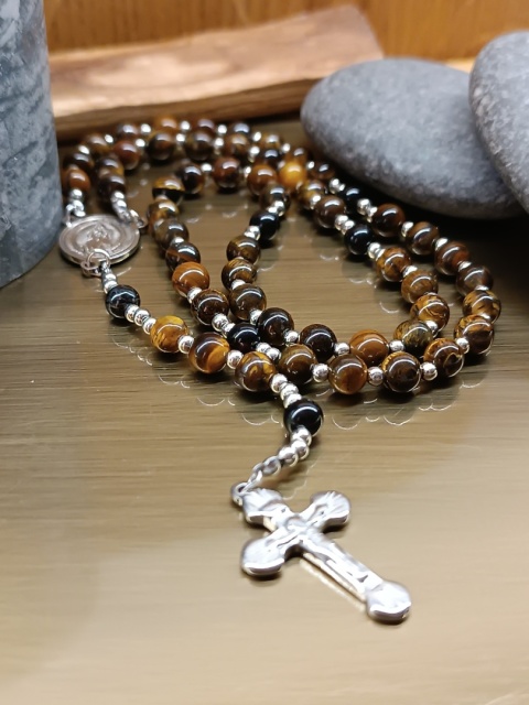 Różaniec. Naszyjnik, możliwość noszenia na szyi