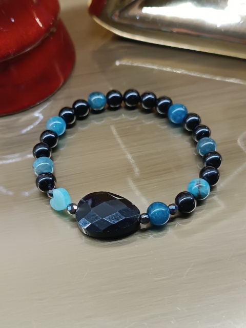 Spokój i Ochrona. Bransoletka z czarnym turmalinem, agatem, apatytem i hematytem