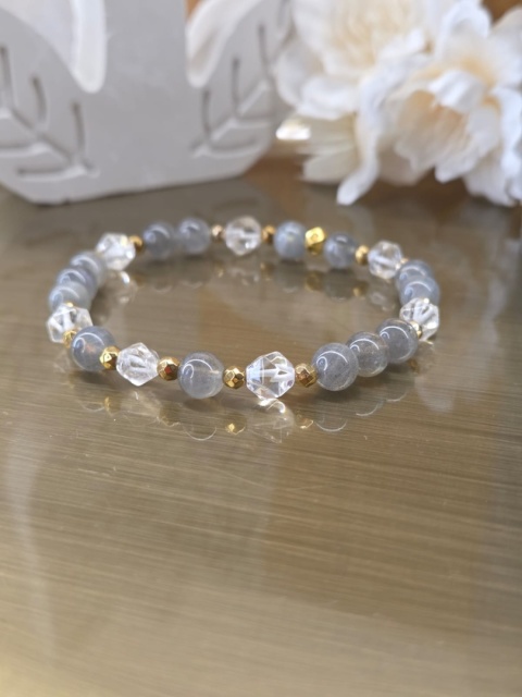 Światło Intuicji. Bransoletka z kamieniem księżycowym, kryształem górskim i hematytem