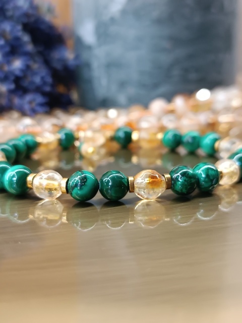 Zielony Blask. Bransoletka z malachitem, cytrynem i złotym hematytem